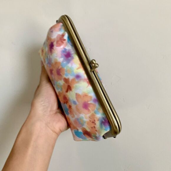 Handmade Genuine Leather Floral Print, Metal Frame Small Clutch/Cosmetic Case - Picture 4 of 10